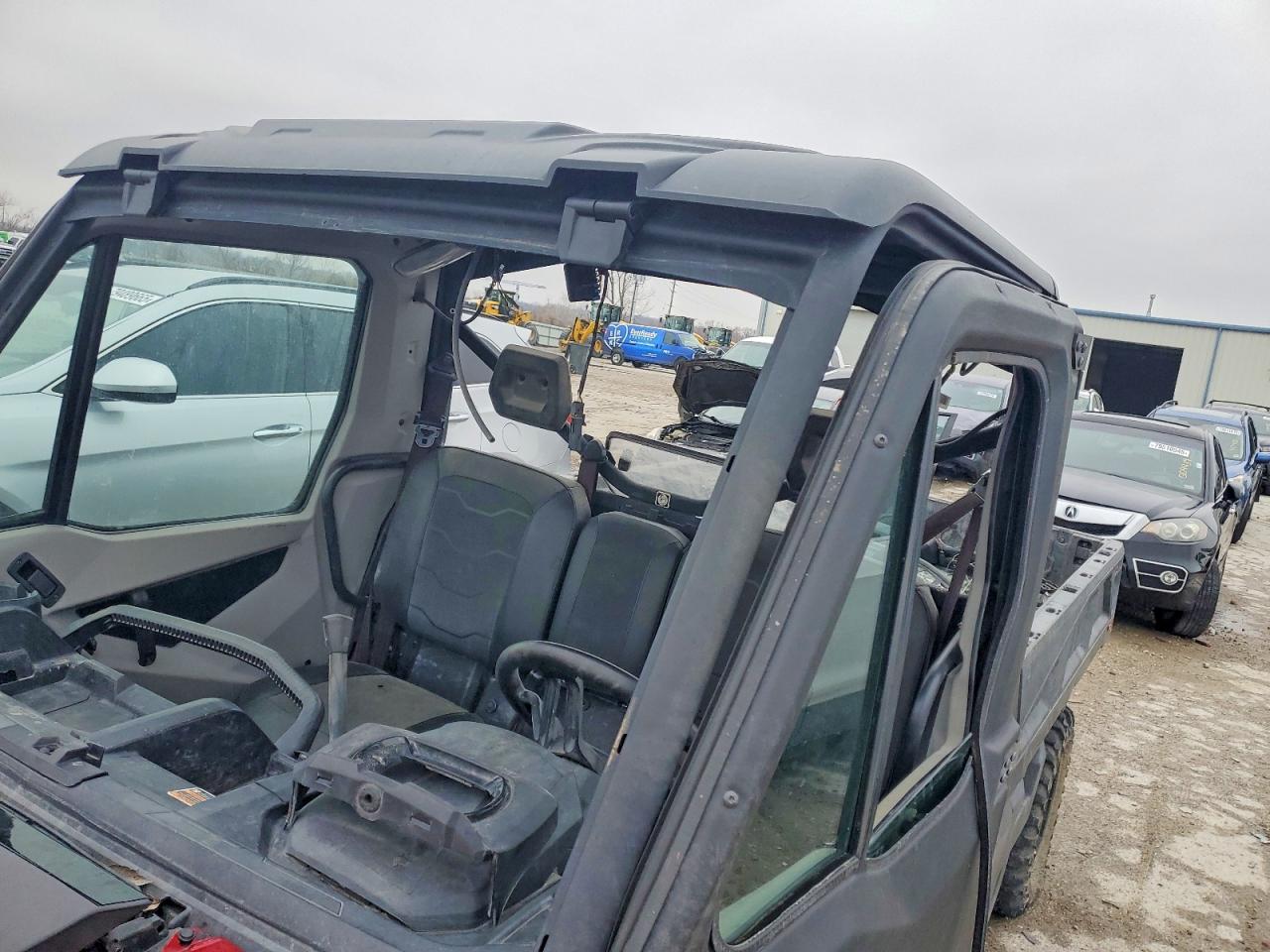 2020 CAN-AM DEFENDER UTILITY VEHICLE photo 9