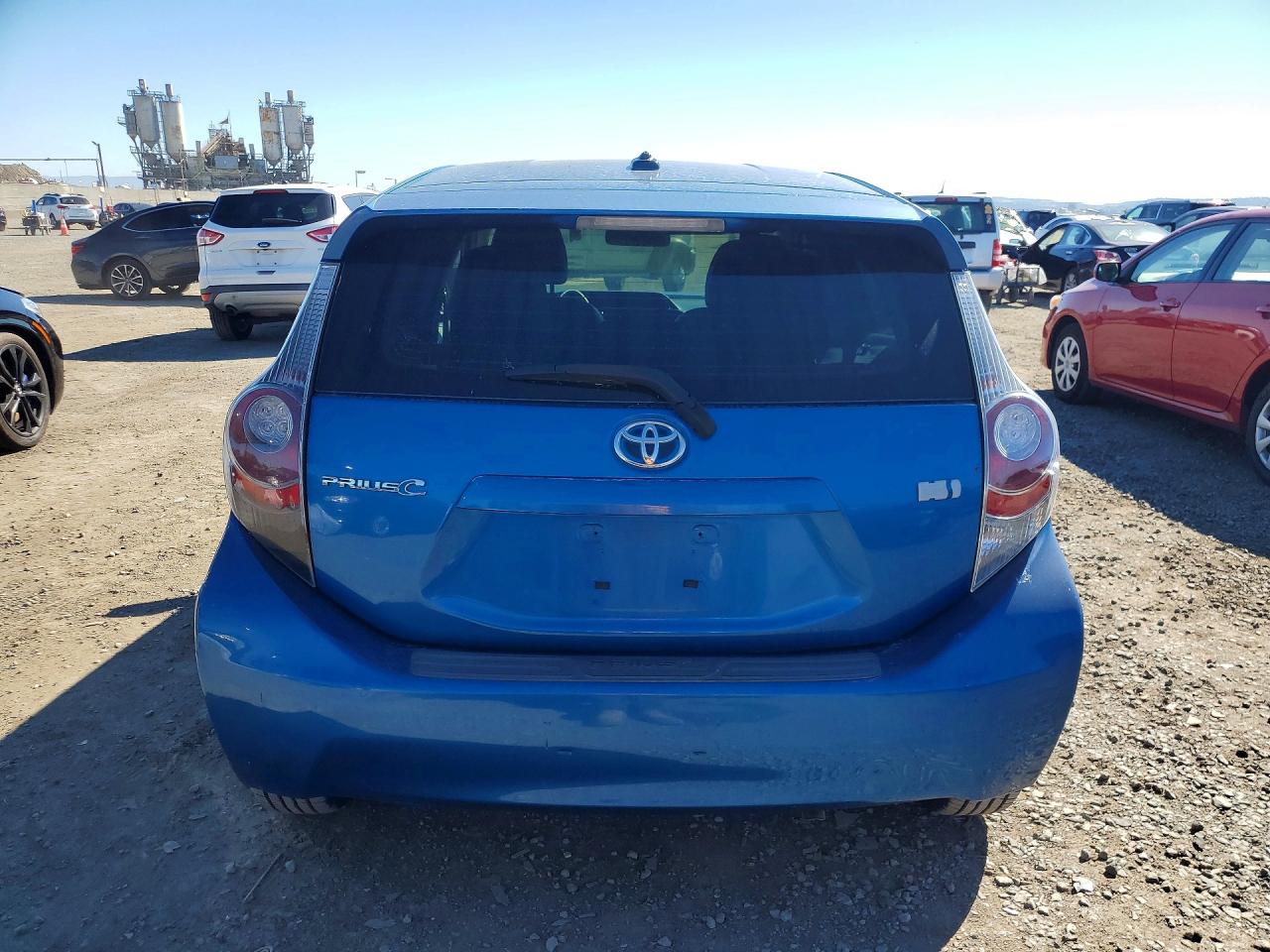 2013 TOYOTA PRIUS C FOUR photo 6