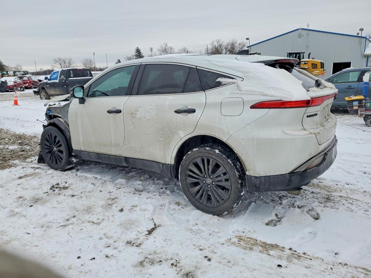 2024 TOYOTA VENZA NIGHTSHADE EDITION photo 2