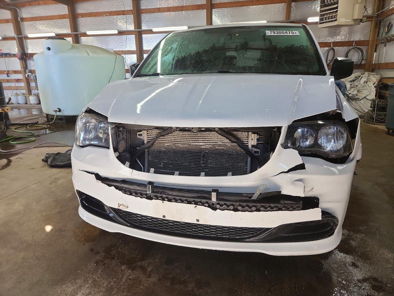 2015 DODGE GRAND CARAVAN SE photo 5