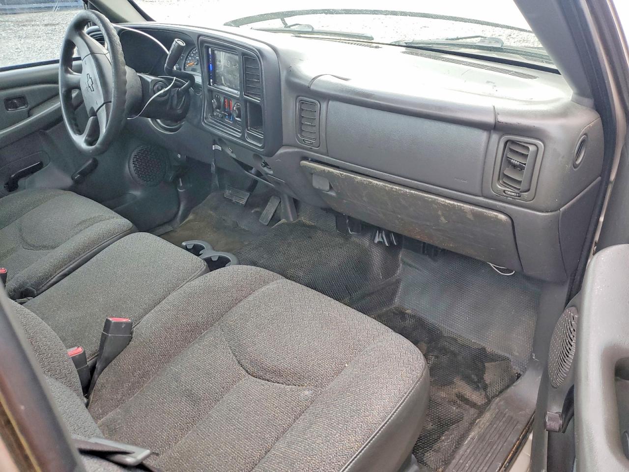 2005 CHEVROLET SILVERADO C1500 photo 8