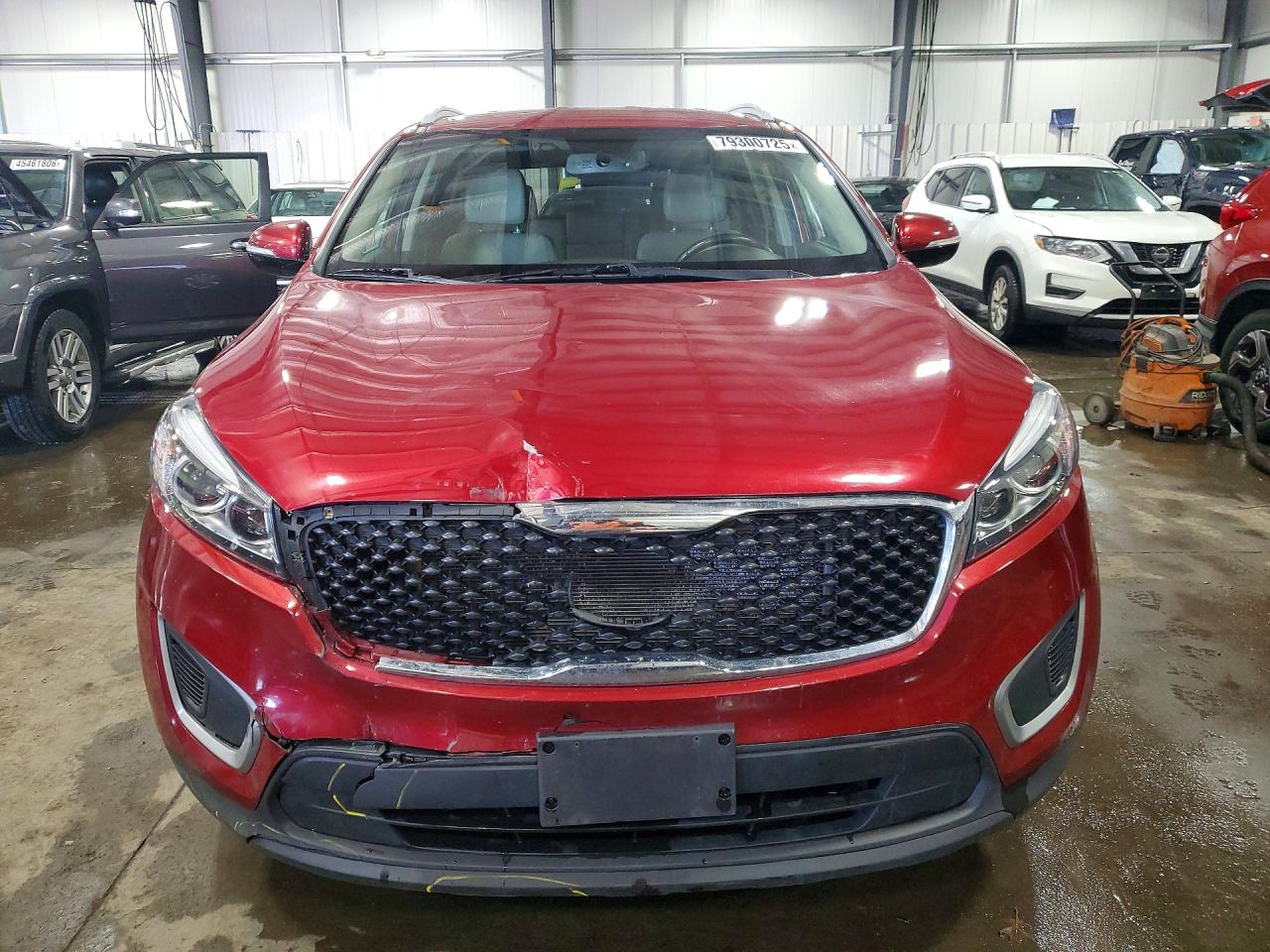 2017 KIA SORENTO LX photo 9