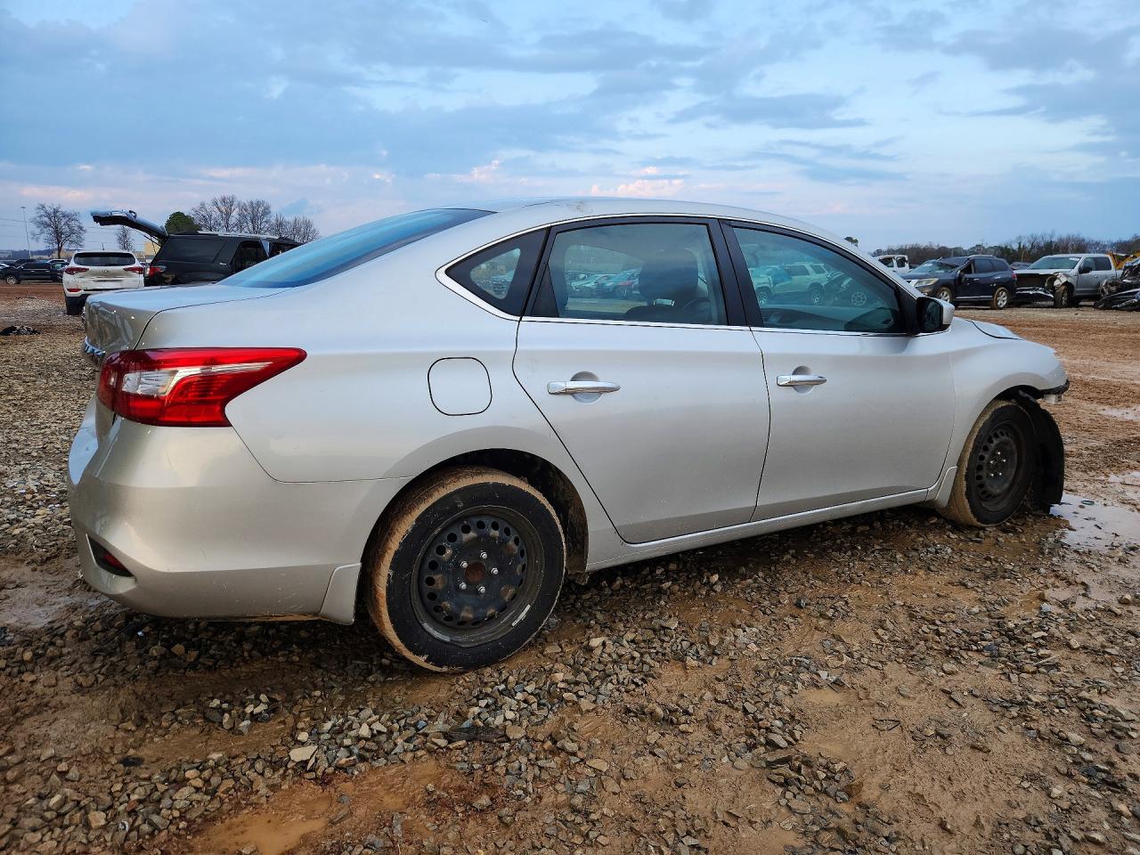 2019 NISSAN SENTRA S photo 3