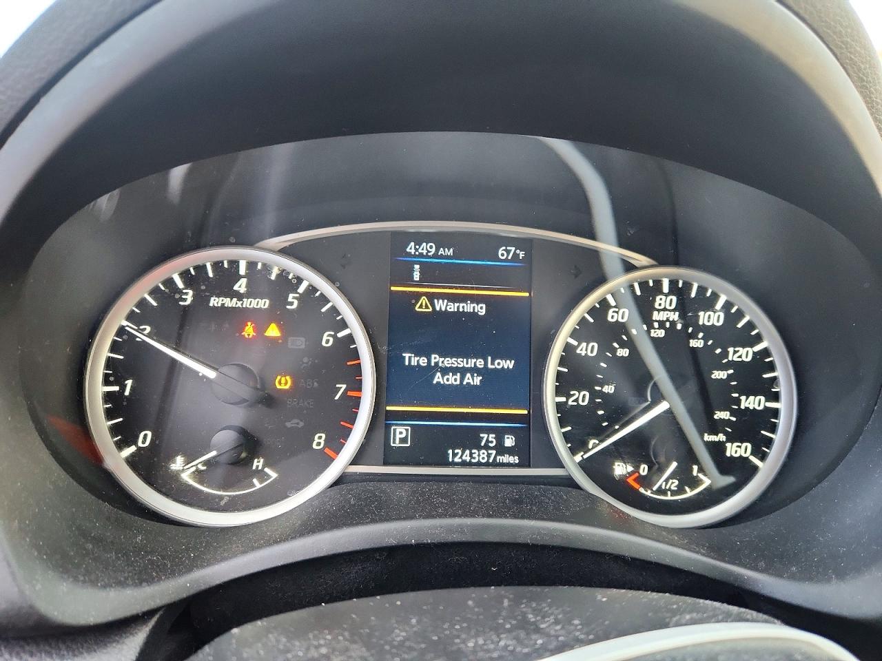 2019 NISSAN SENTRA S photo 9