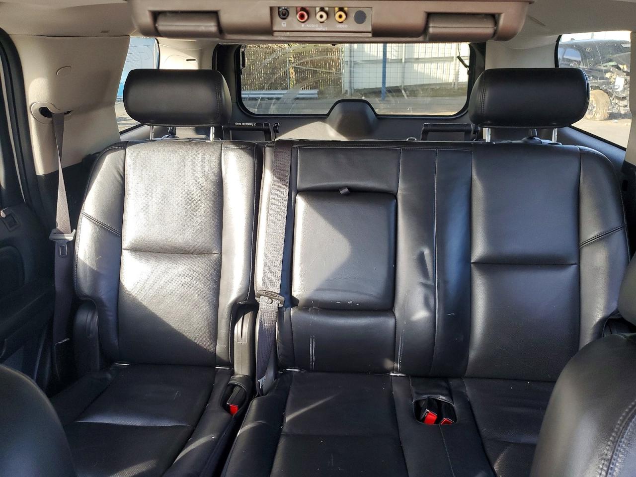 2008 CADILLAC ESCALADE LUXURY photo 28