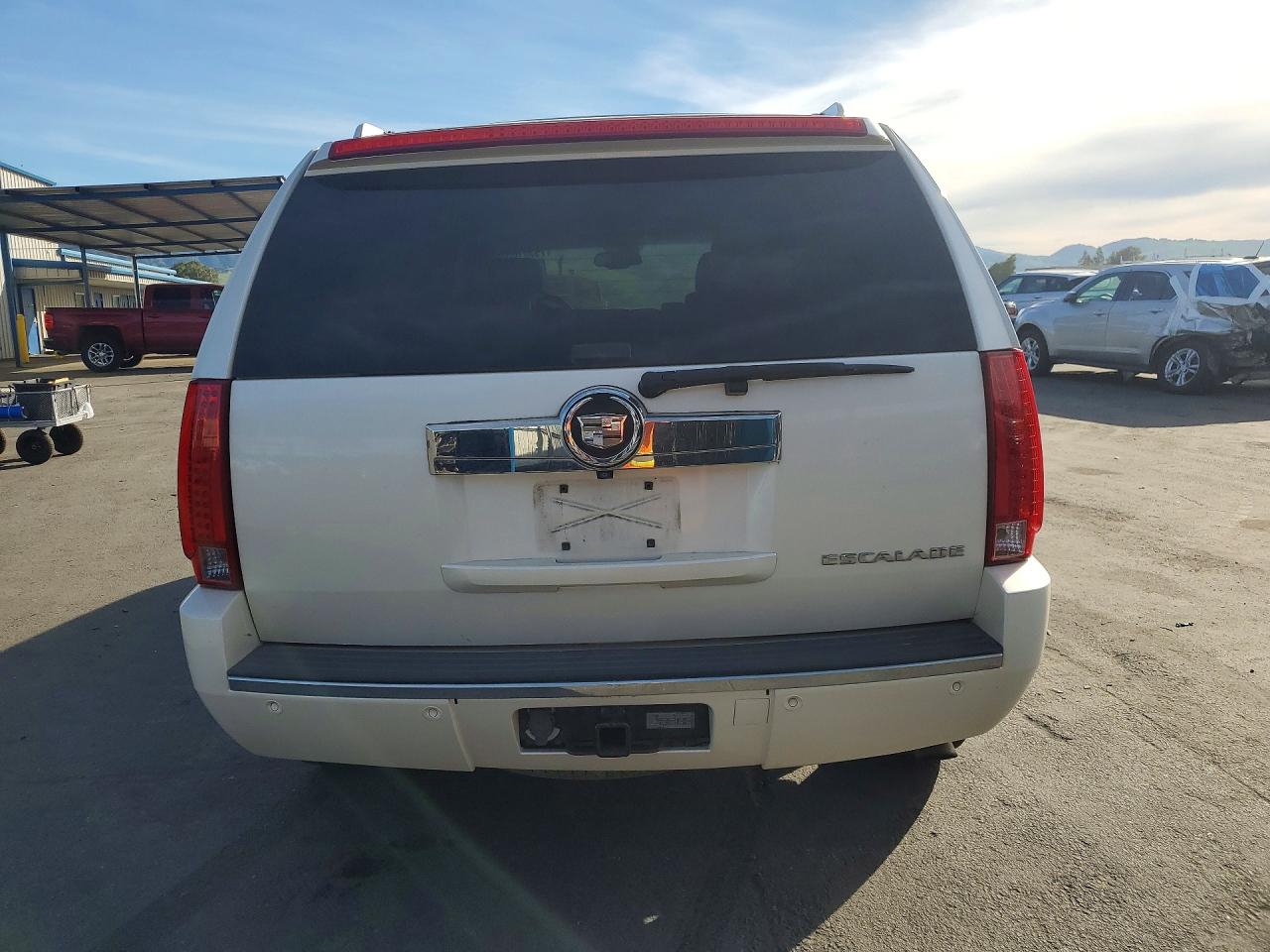 2008 CADILLAC ESCALADE LUXURY photo 16