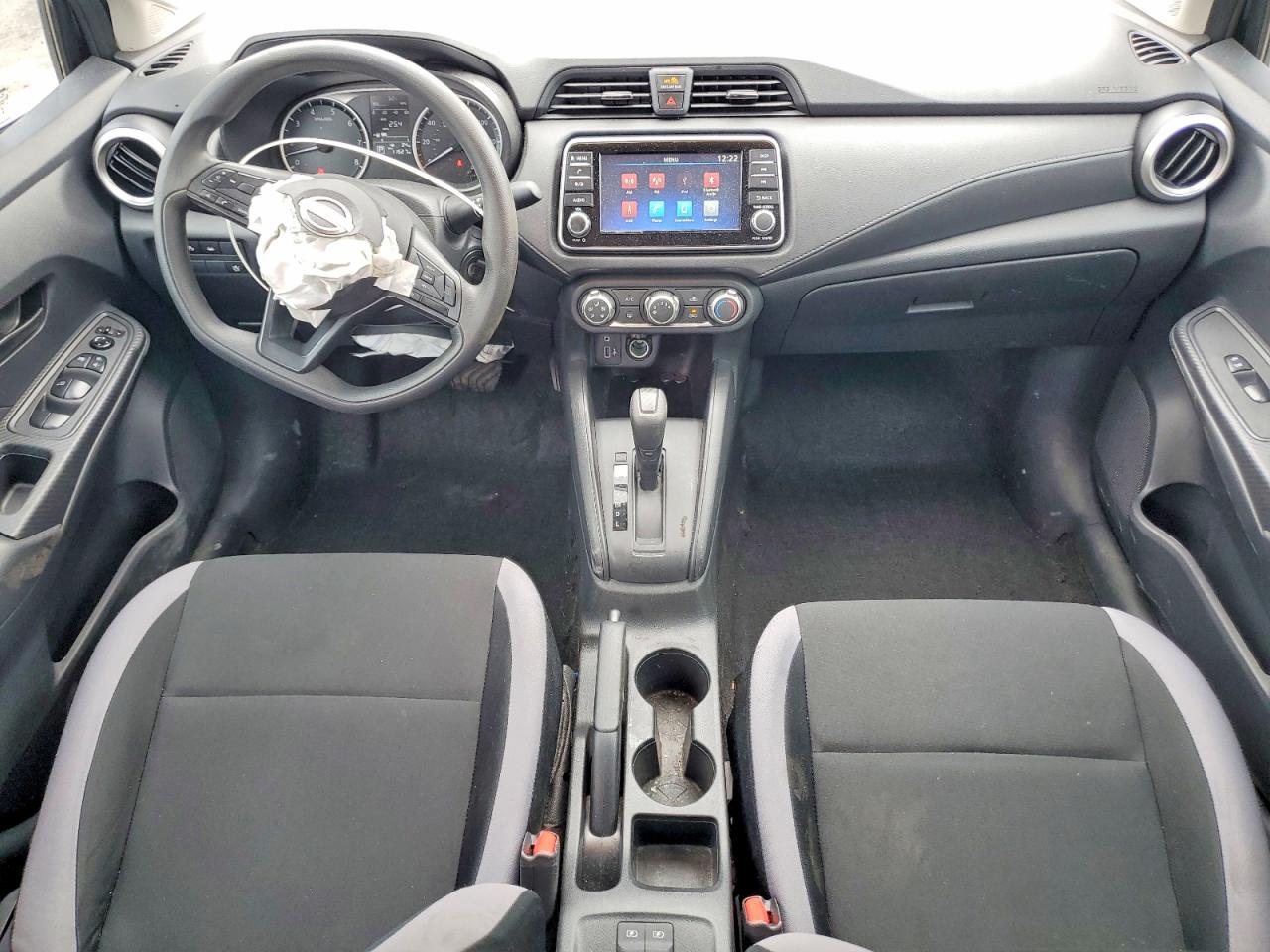 2025 NISSAN VERSA S photo 15