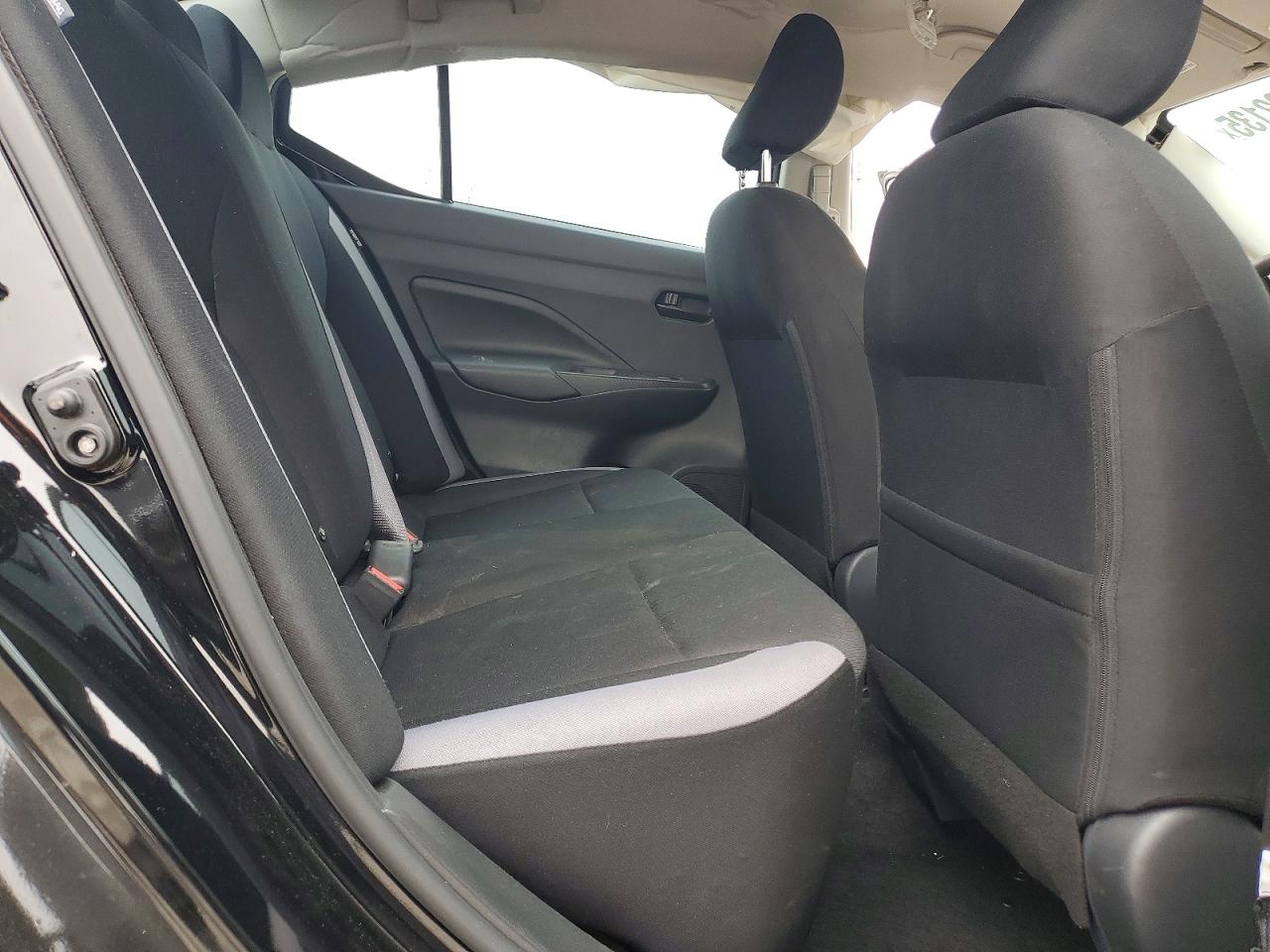 2025 NISSAN VERSA S photo 19
