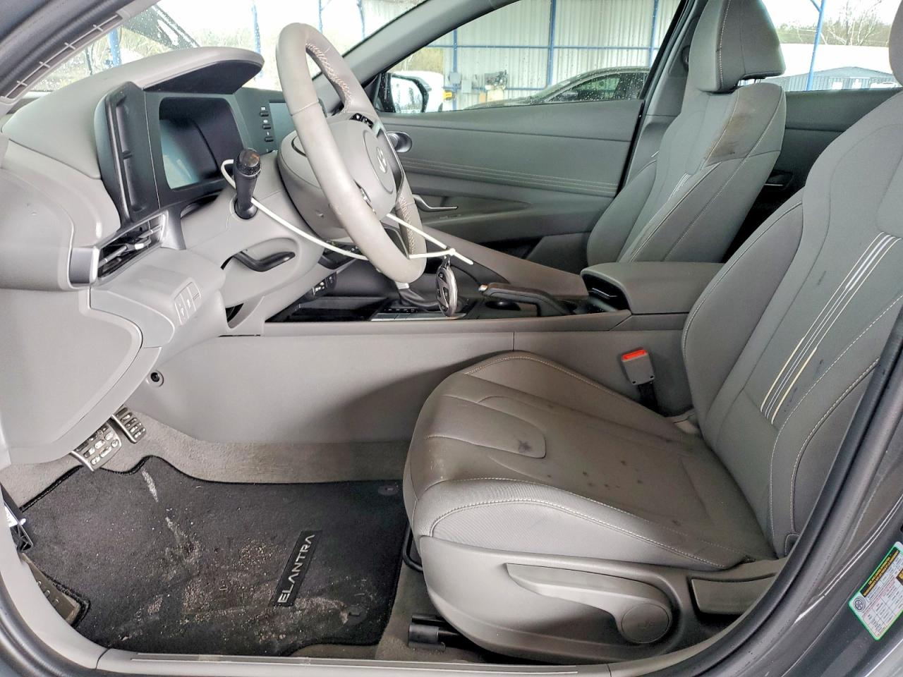 2025 HYUNDAI ELANTRA SEL SPORT photo 7