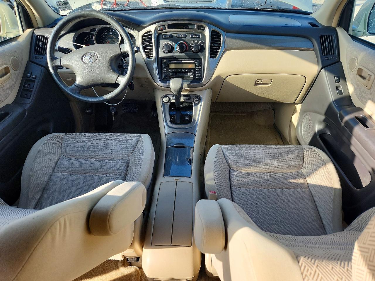 2003 TOYOTA HIGHLANDER BASE photo 15