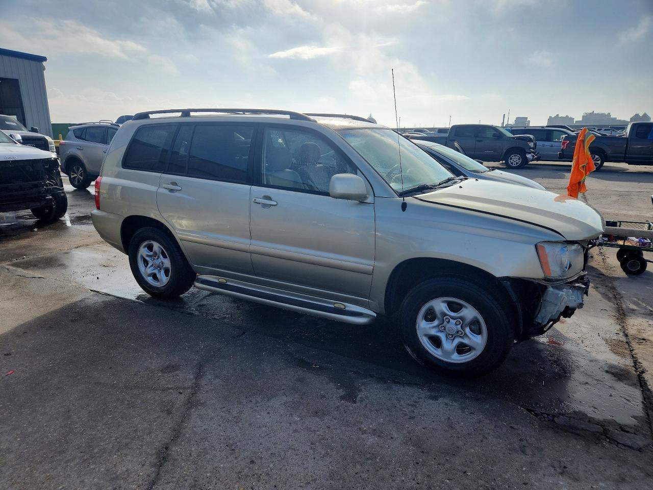 2003 TOYOTA HIGHLANDER BASE photo 7