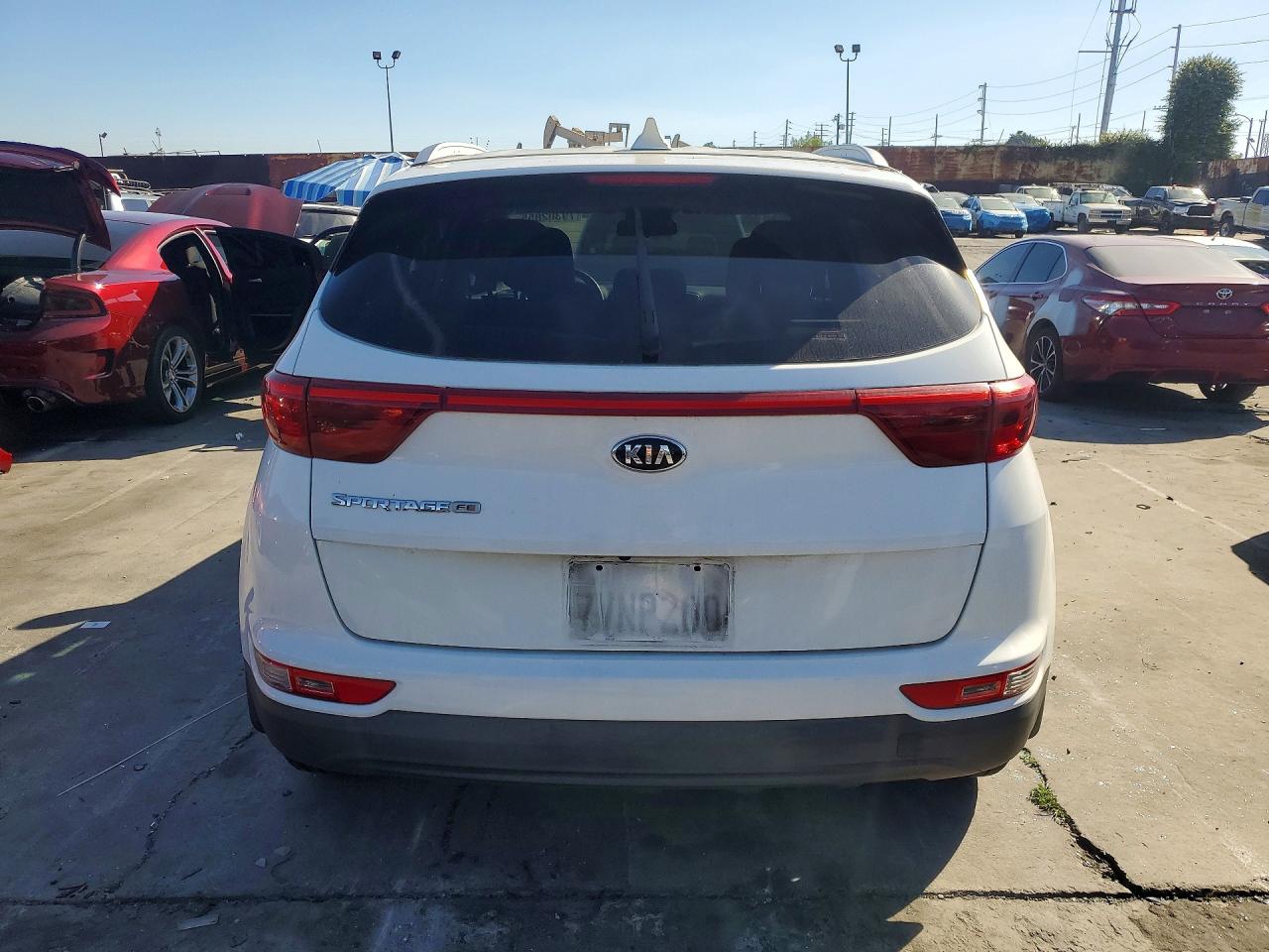 2017 KIA SPORTAGE LX photo 6