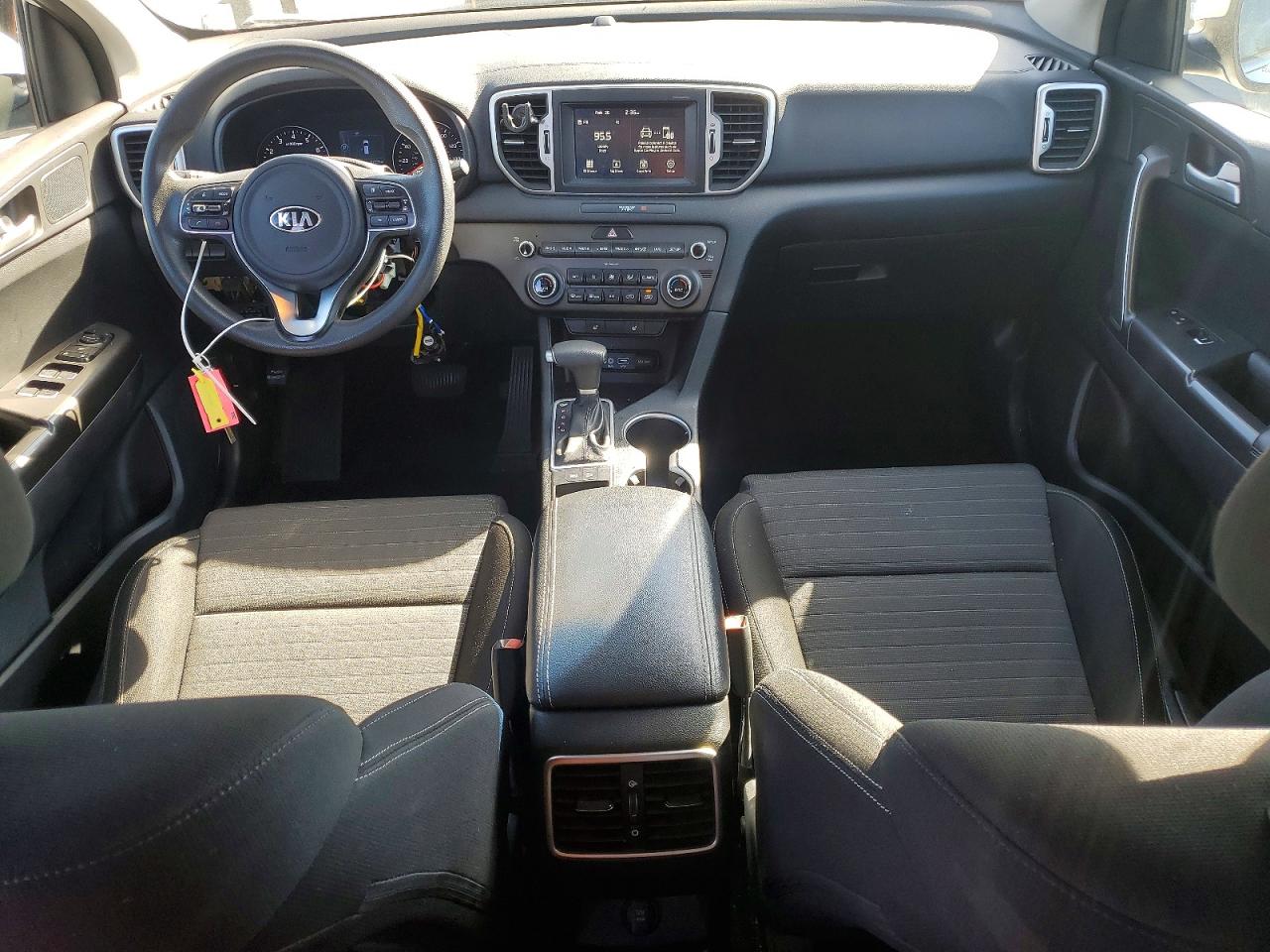 2017 KIA SPORTAGE LX photo 8