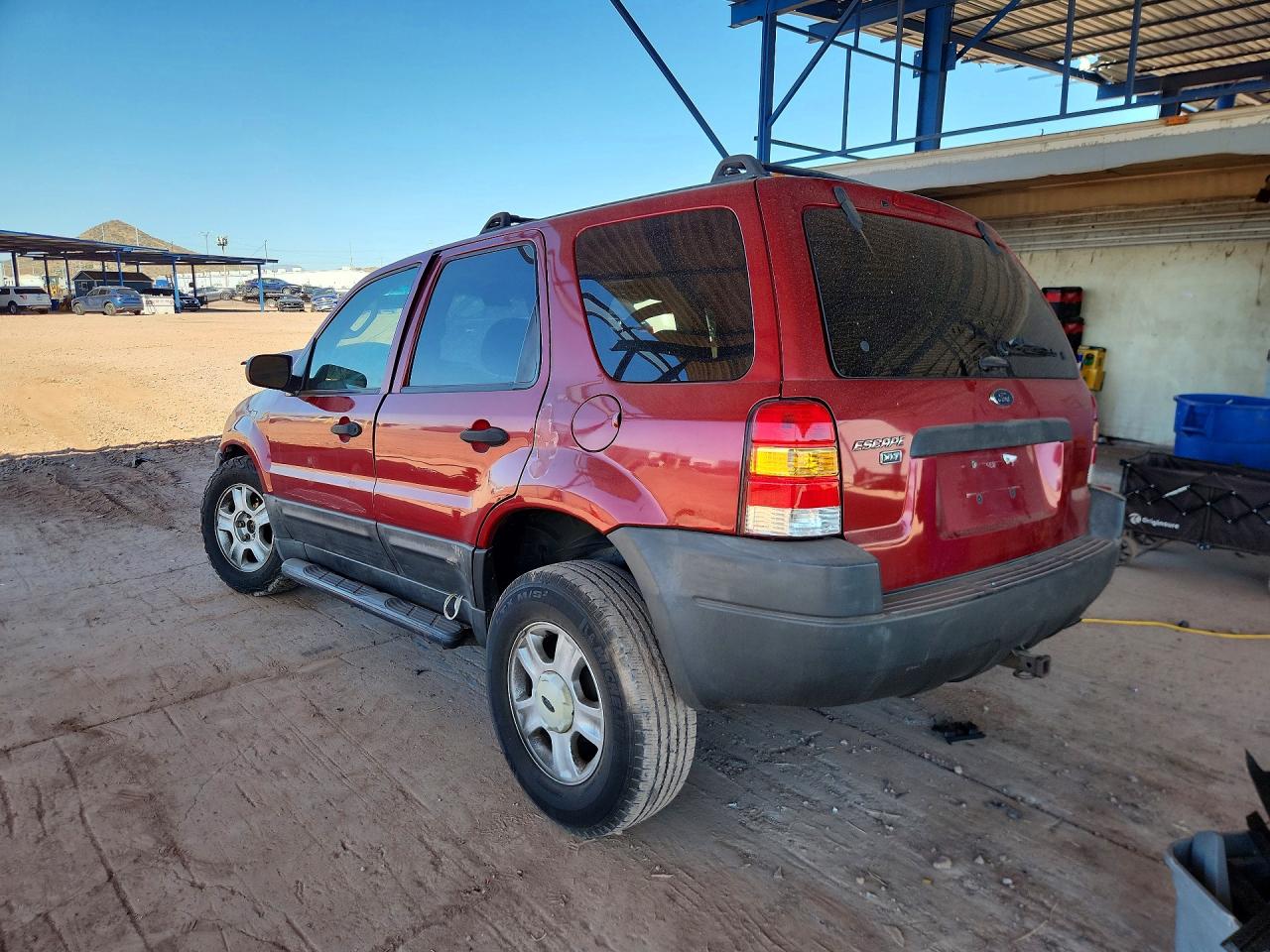 2004 FORD ESCAPE XLT photo 4