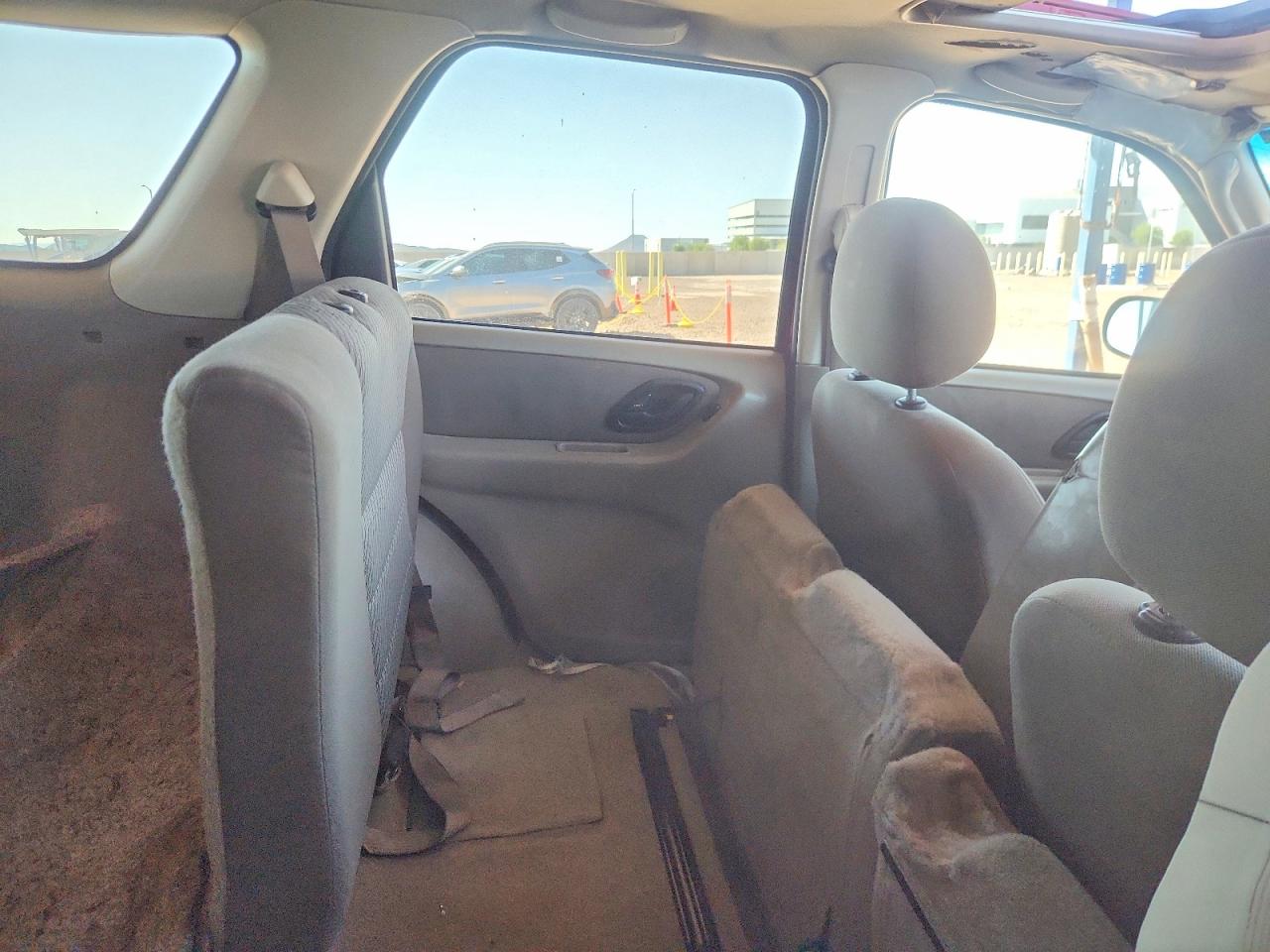 2004 FORD ESCAPE XLT photo 31
