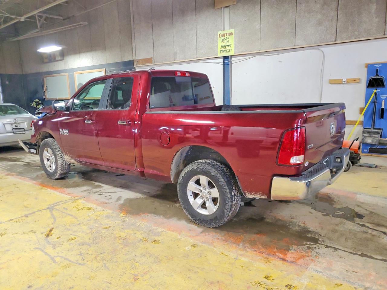 2018 RAM 1500 SLT photo 3