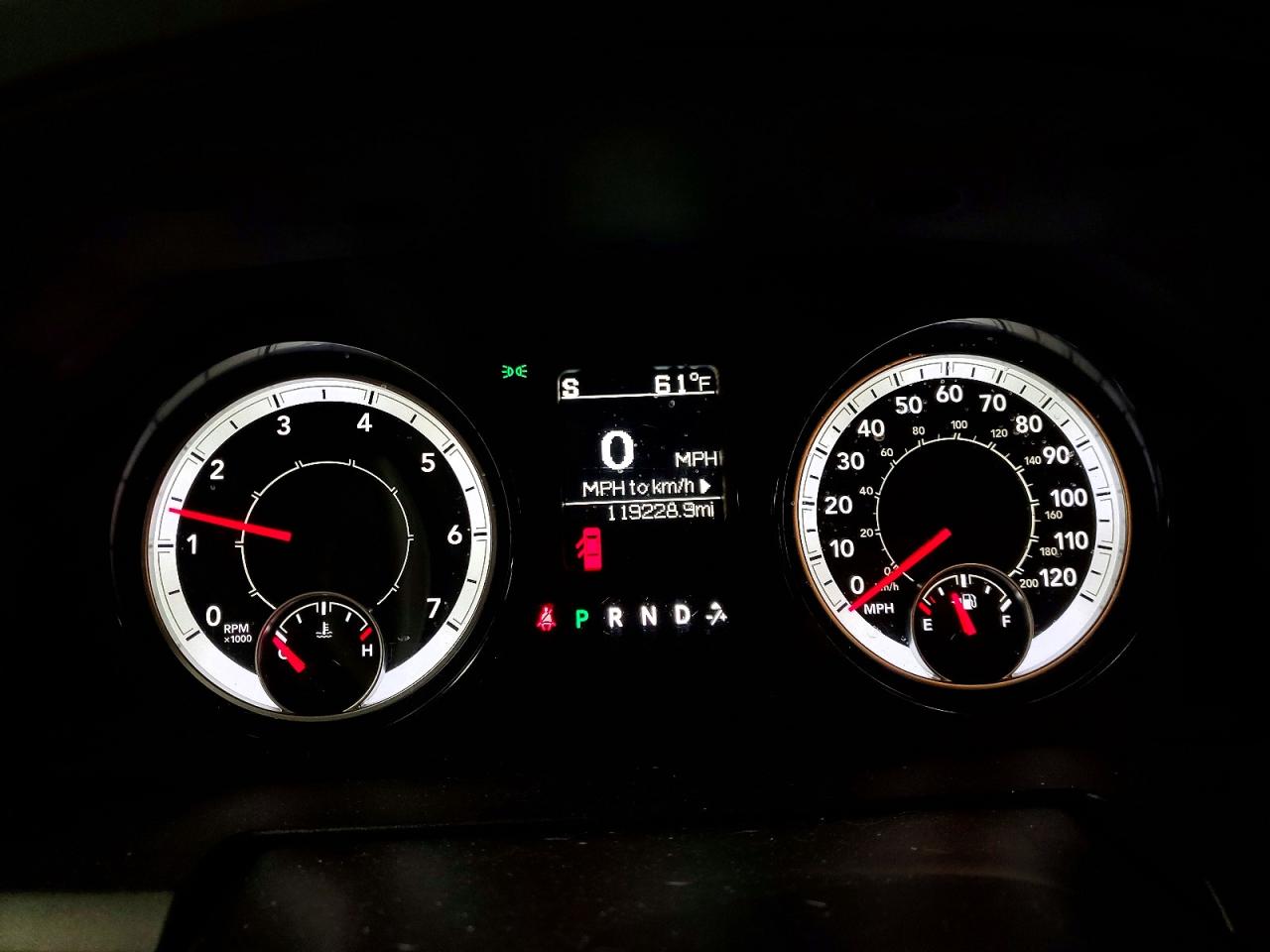 2018 RAM 1500 SLT photo 17