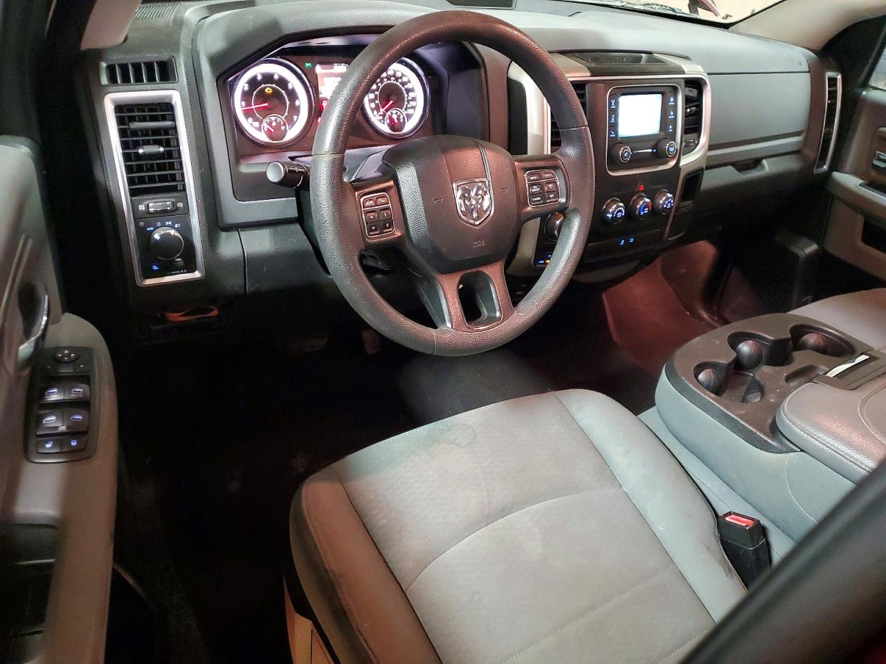 2018 RAM 1500 SLT photo 15