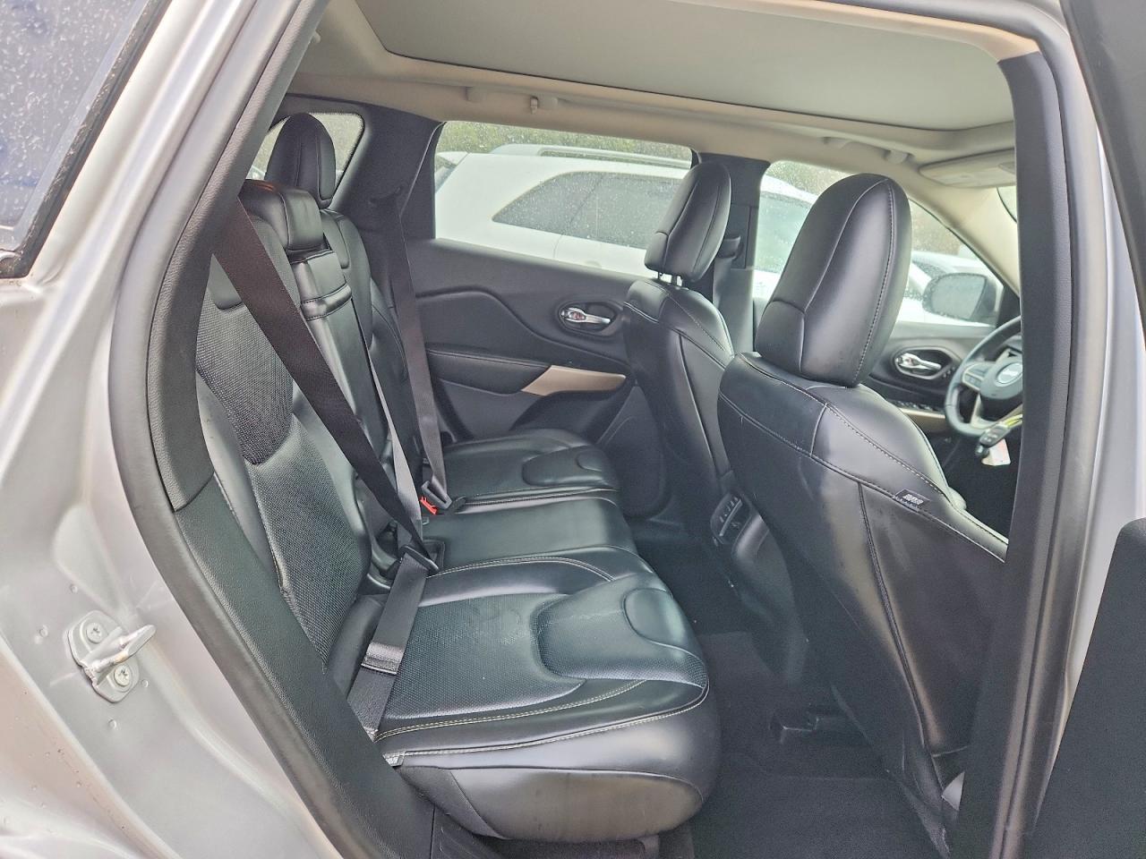 2017 JEEP CHEROKEE LIMITED photo 21