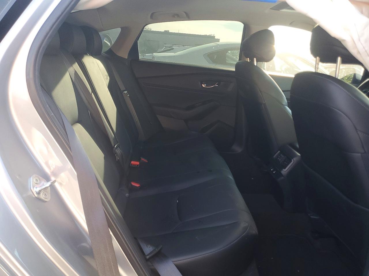 2024 HONDA ACCORD TOURING HYBRID photo 19