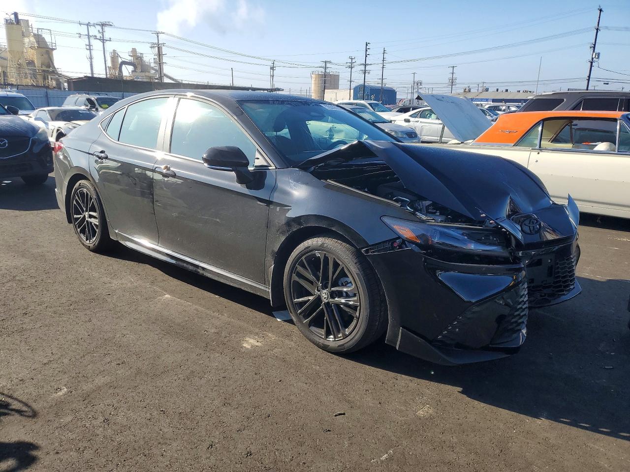 2026 TOYOTA CAMRY SE photo 4