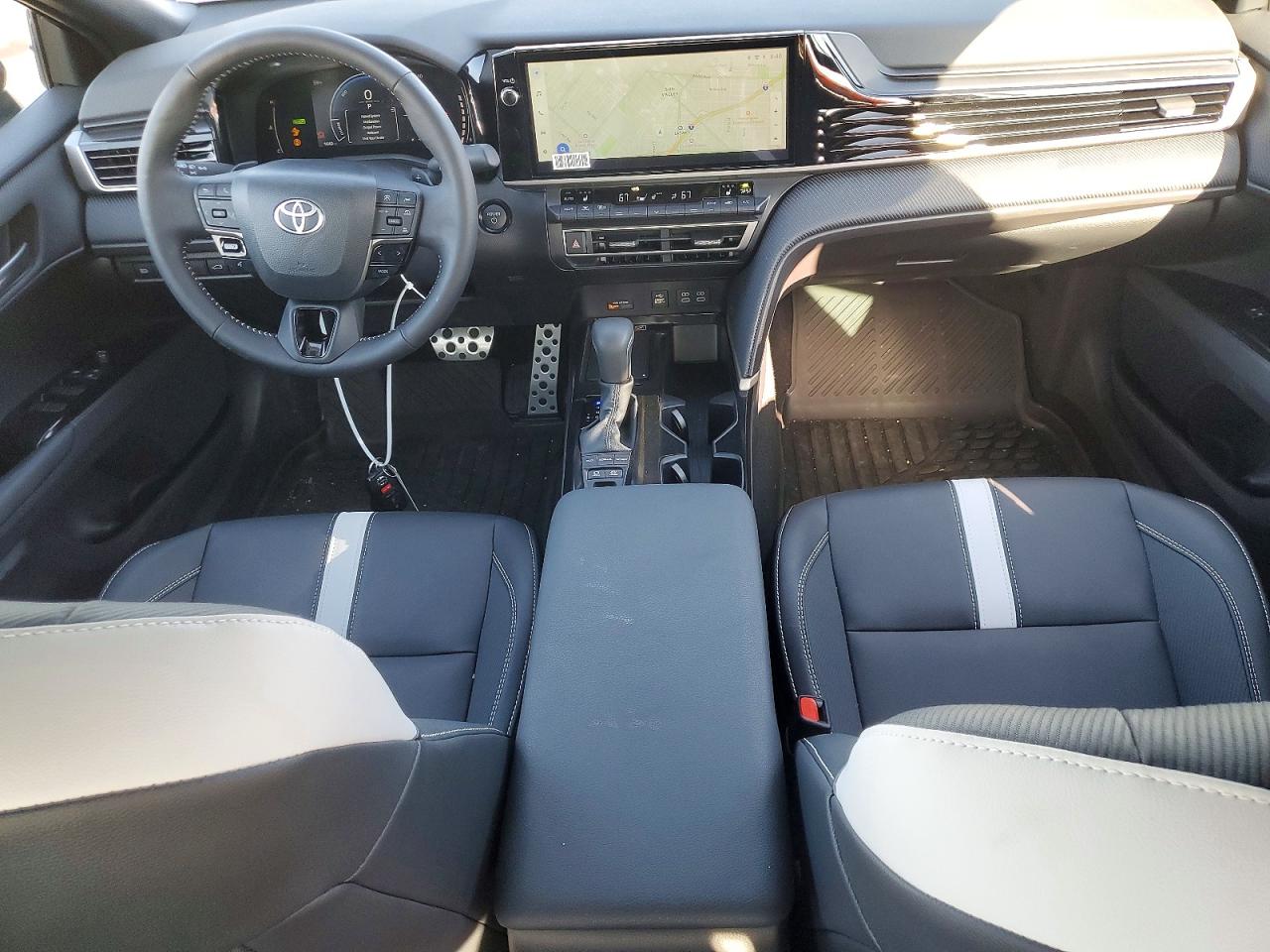 2026 TOYOTA CAMRY SE photo 8