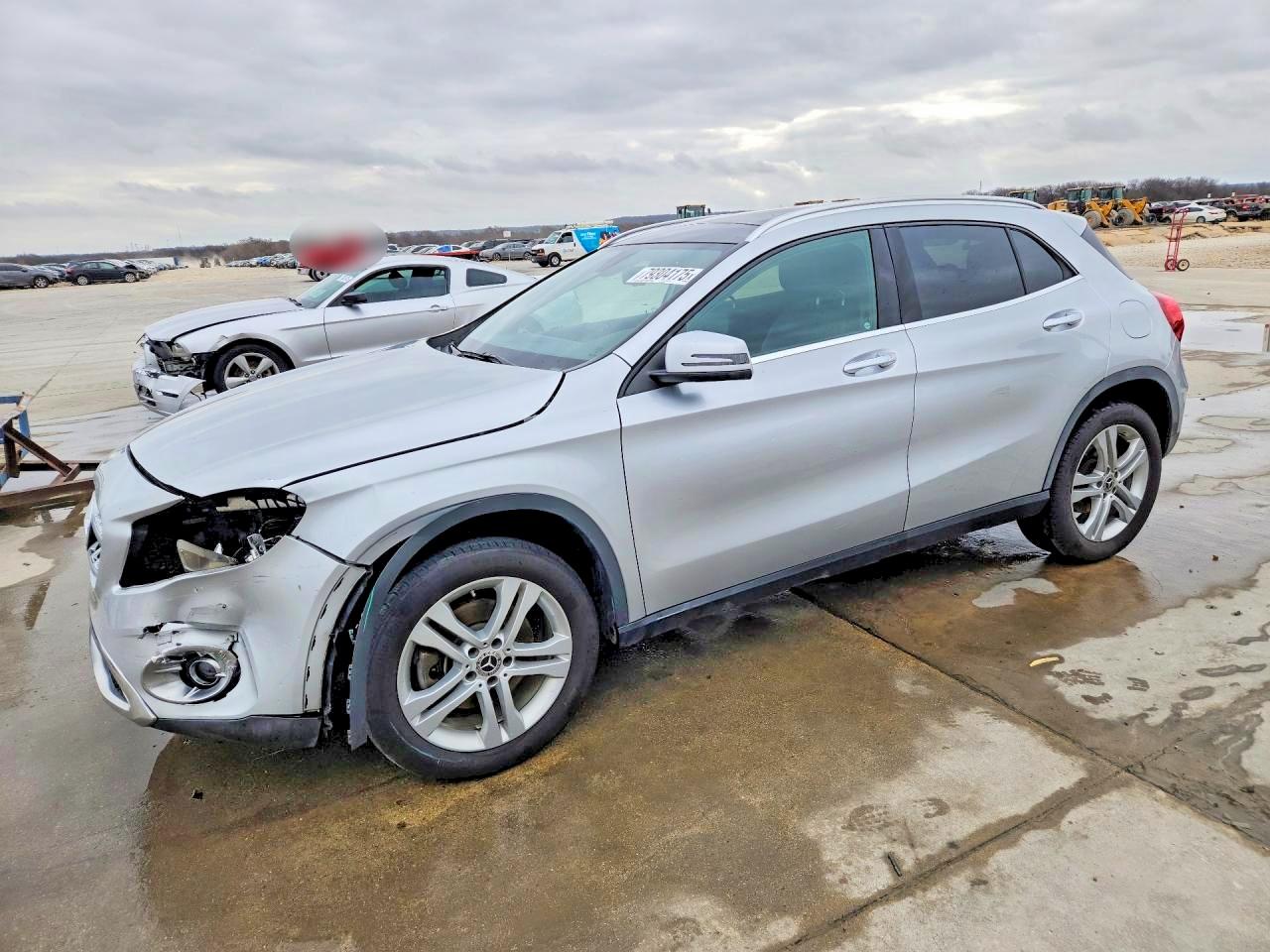 2019 MERCEDES-BENZ GLA