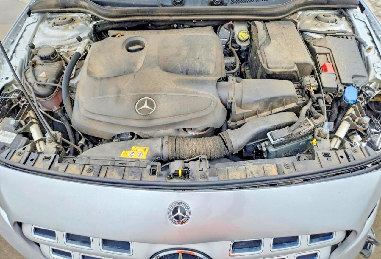 2019 MERCEDES-BENZ GLA 250 4MATIC photo 11