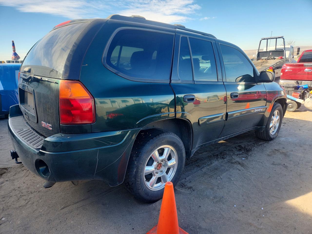 2003 GMC ENVOY photo 3