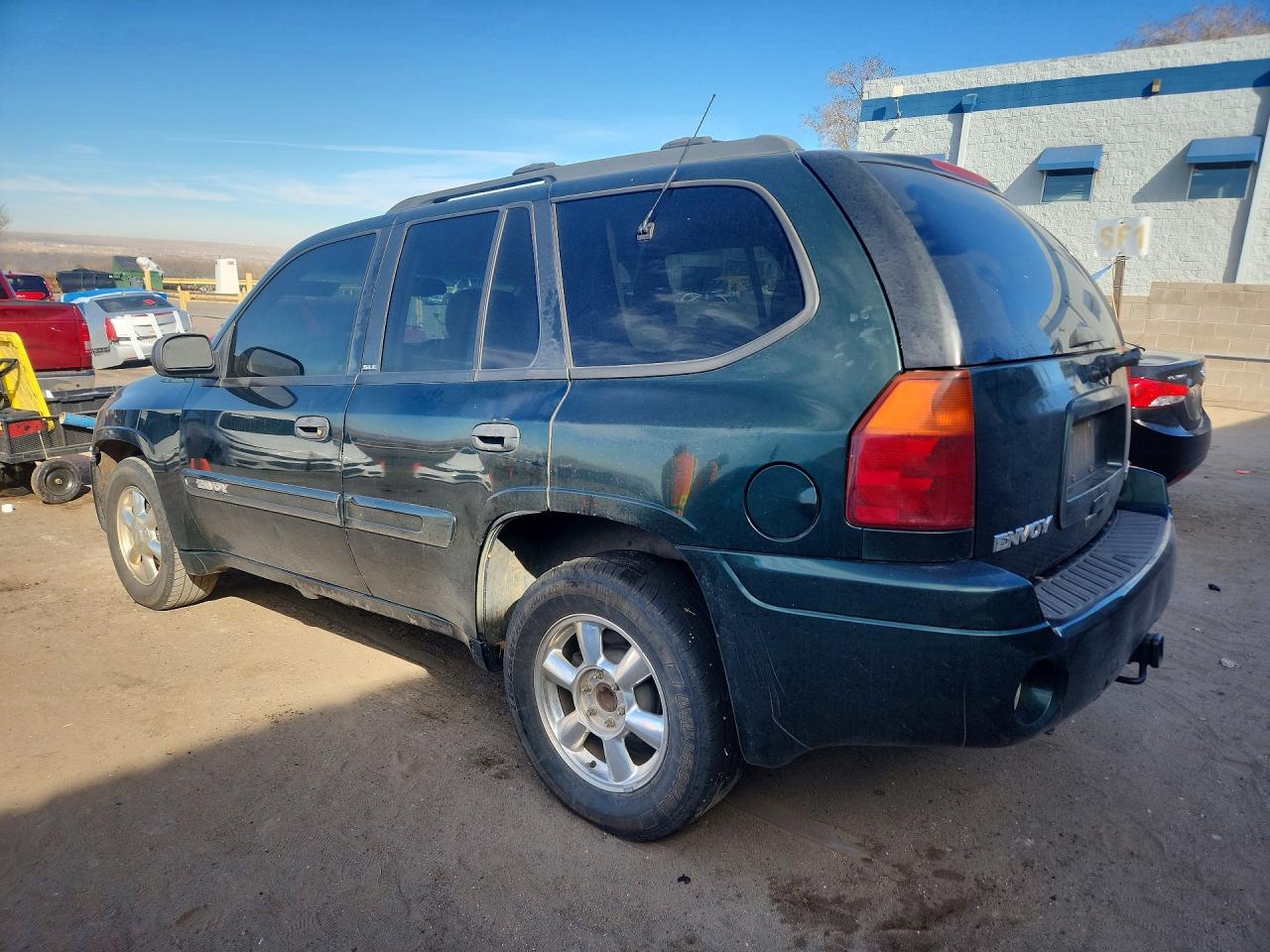 2003 GMC ENVOY photo 2