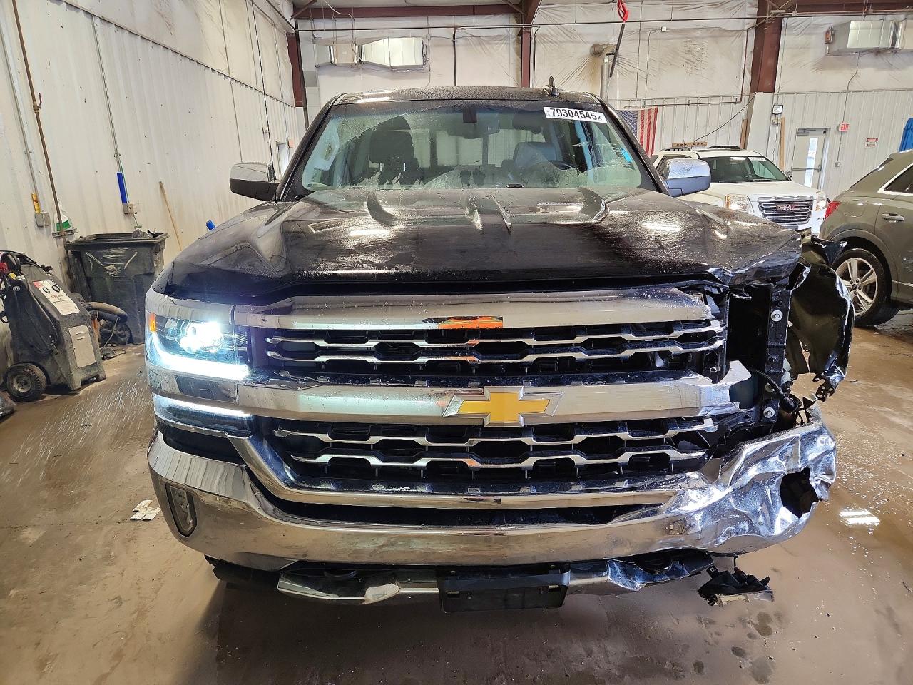 2017 CHEVROLET SILVERADO K1500 LTZ photo 9