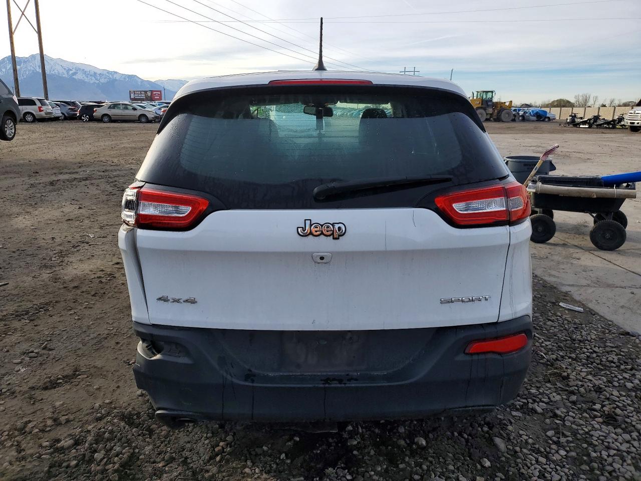 2015 JEEP CHEROKEE SPORT photo 16
