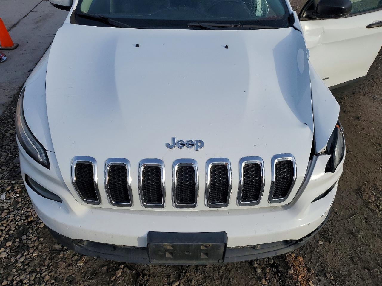 2015 JEEP CHEROKEE SPORT photo 31