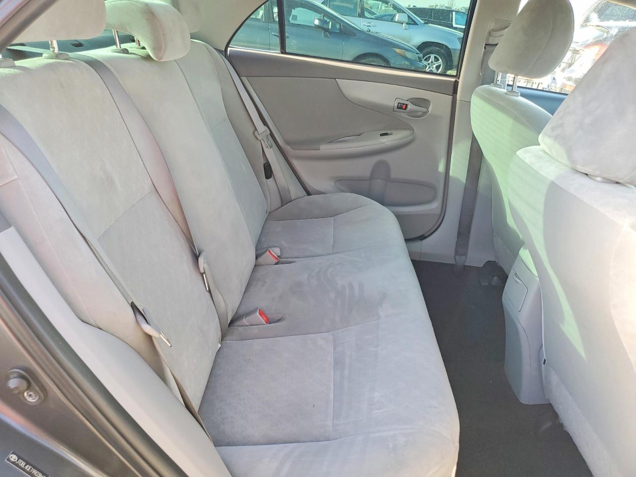 2009 TOYOTA COROLLA LE photo 19