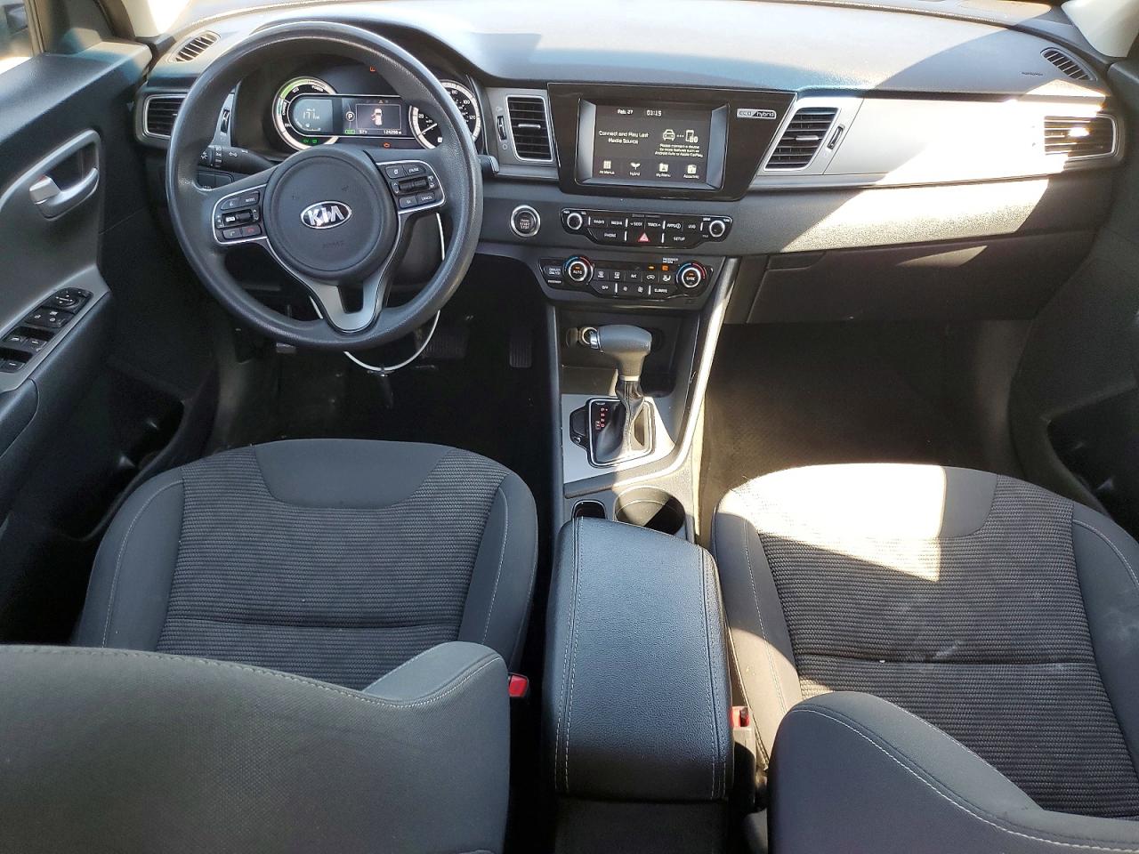 2019 KIA NIRO LX photo 8