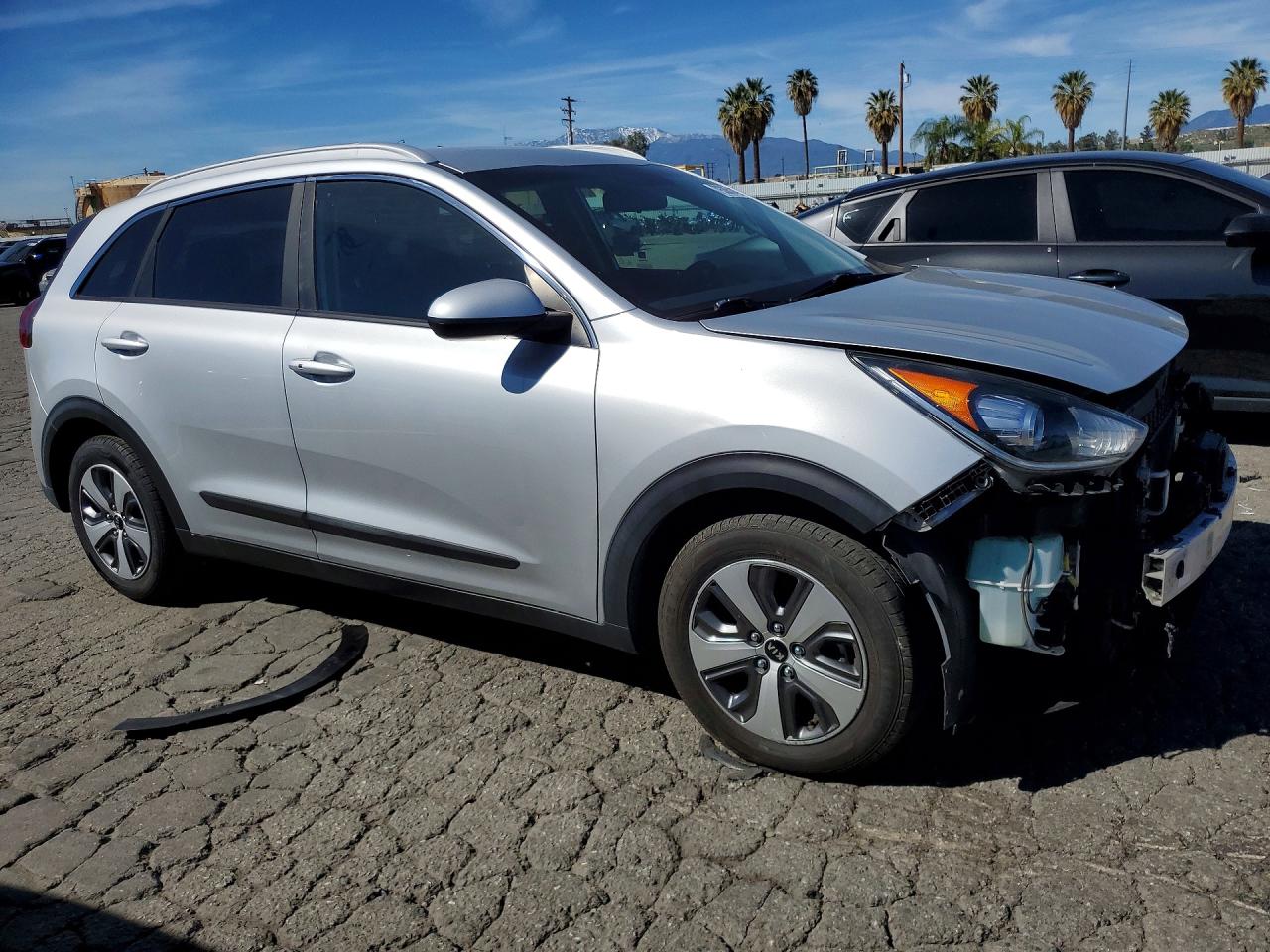 2019 KIA NIRO LX photo 4