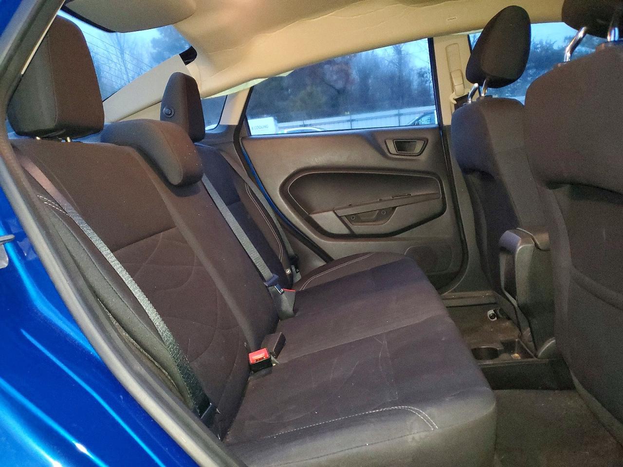2019 FORD FIESTA SE photo 10