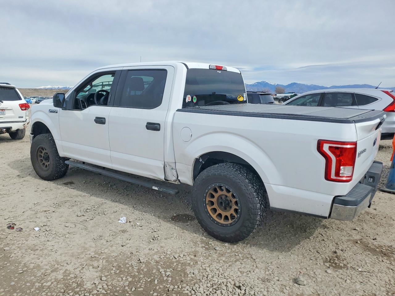 2016 FORD F150 SUPERCREW photo 2