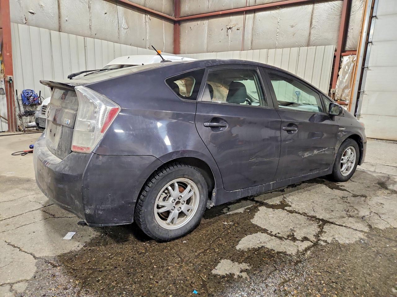 2010 TOYOTA PRIUS II photo 5