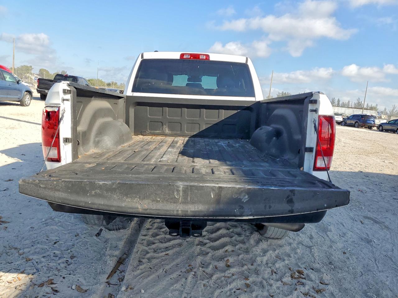 2018 RAM 1500 ST photo 11