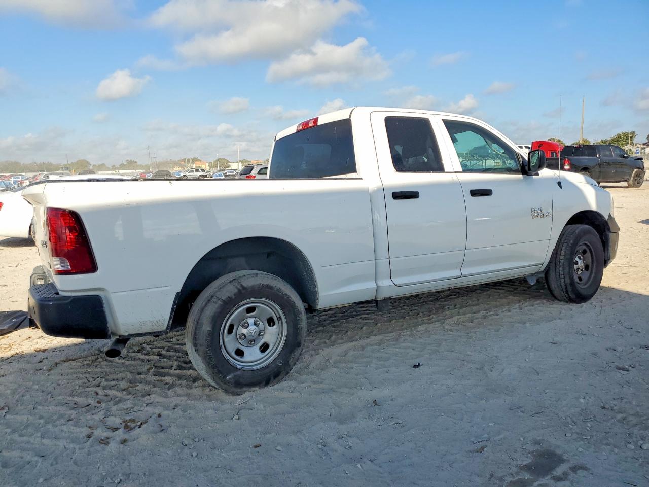 2018 RAM 1500 ST photo 5