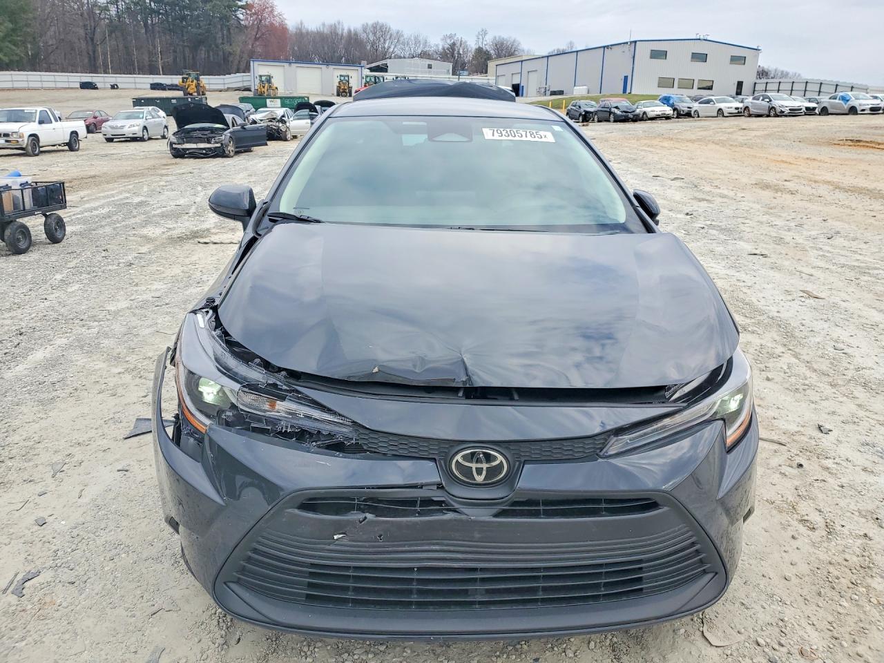 2025 TOYOTA COROLLA LE photo 5