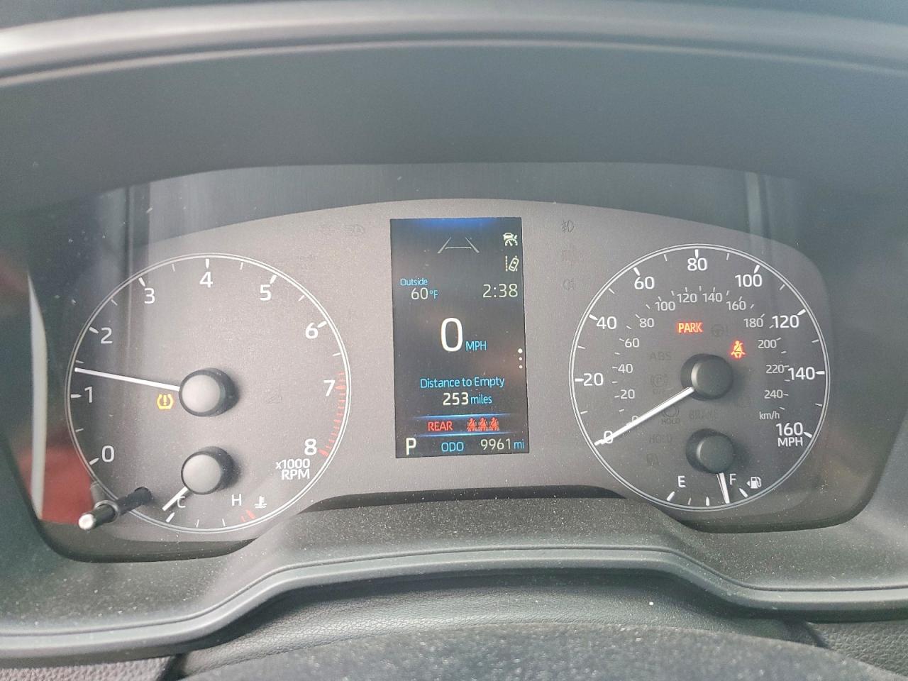 2025 TOYOTA COROLLA LE photo 9