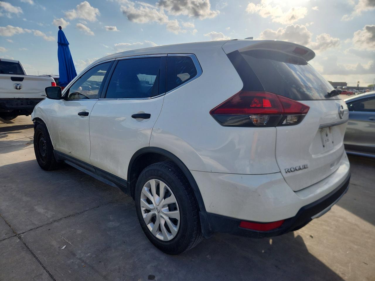 2020 NISSAN ROGUE photo 4