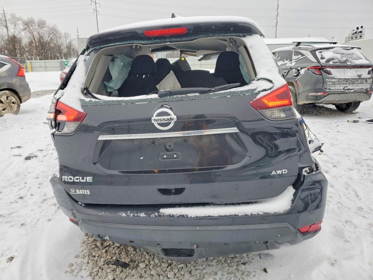 2017 NISSAN ROGUE S photo 6