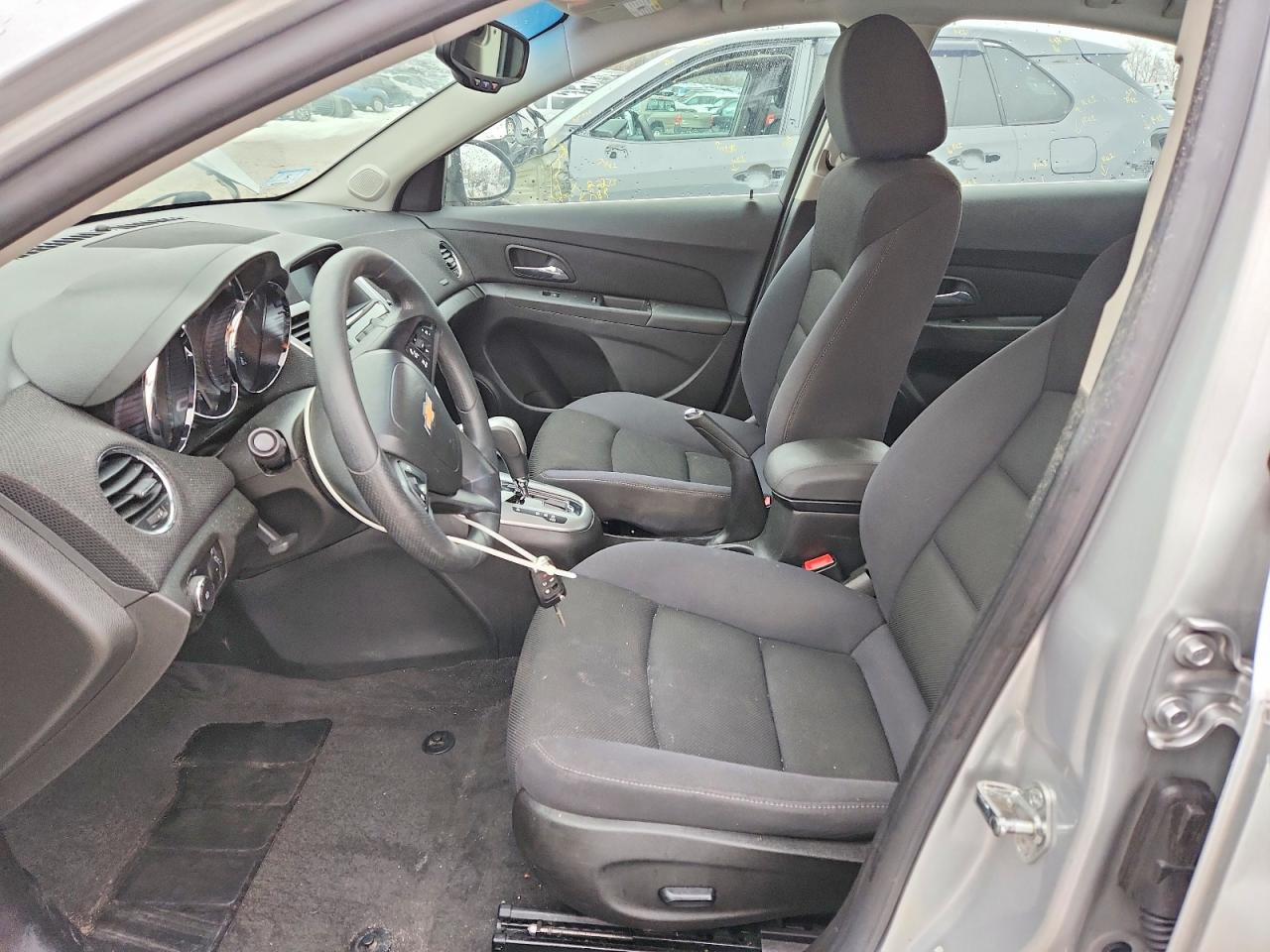 2016 CHEVROLET CRUZE LIMITED LT photo 19