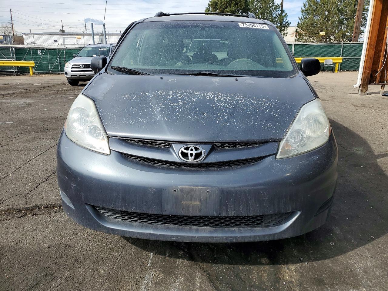 2007 TOYOTA SIENNA LE 8-PASSENGER photo 5