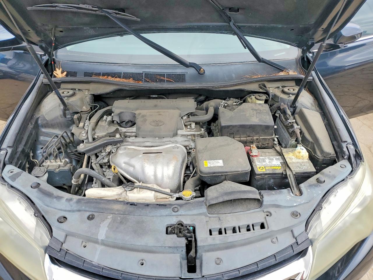 2015 TOYOTA CAMRY SE photo 31