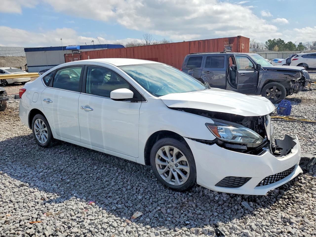 2019 NISSAN SENTRA SV photo 4