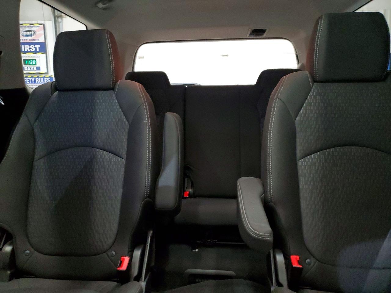 2016 GMC ACADIA SLE photo 10